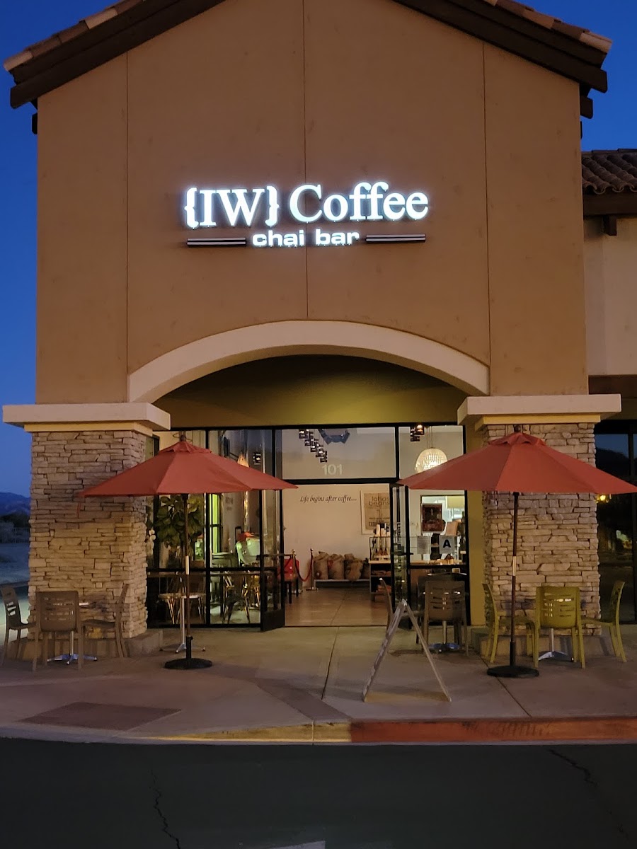 Iw Coffee & Chai Bar